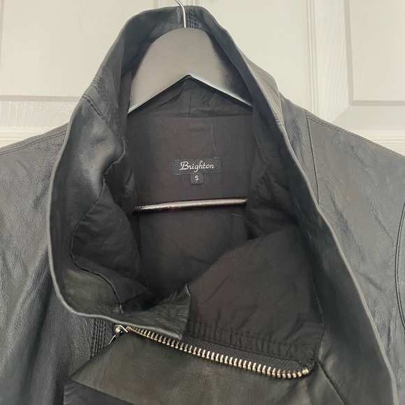 Brighton black leather moto vest Sz S - Picture 5 of 10